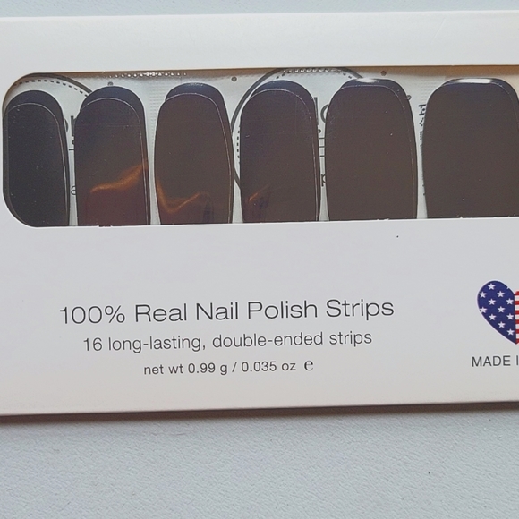 Color Street Made in Milan Real Nail Polish Strips 16 Strips NEW - Picture 2 of 9